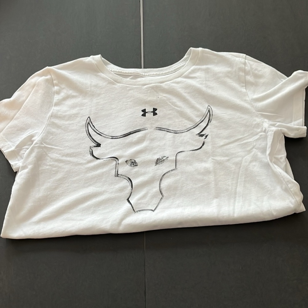 Under Armour tee